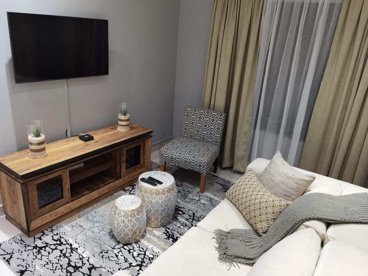 Kings View Exclusive Villas Pretoria-Noord Extérieur photo